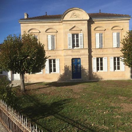 Superbe Gite A La Campagne Dans Le Bordelais Saint-Vivien-de-Blaye Exteriör bild